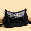 Women's Casual Crocodile Pattern Solid Waterproof Bags Large Capacity High Quality Zipper Handbags