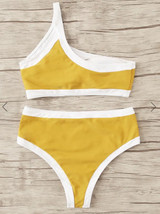 Sexy Single Shoulder Hemming Split Bikini Swimsuit