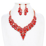 V Rhinestone And Pearl Necklace Set