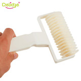 Delidge 1pc High Quality Pie Pizza Cookie Cutter Pastry Plastic Baking Tools Bakeware Embossing Dough Roller Lattice Cuttercraft