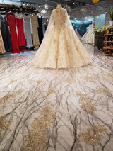LS65840 luxury golden lace decorate dubai wedding dress sweetheart off shoulder pleat bride dress with golden necklace long cape