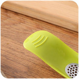 Easy Mince Rocker Garlic Press Crusher Kitchen Tool Ginger Crusher