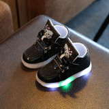 2018 New Spring Autumn Fashion Kids Sports Shoes Boys Girls LED Light Sneakers Soft Bottom Children Casual Shoes Size 21-30