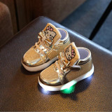 2018 New Spring Autumn Fashion Kids Sports Shoes Boys Girls LED Light Sneakers Soft Bottom Children Casual Shoes Size 21-30