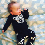 2018 New Fashion Baby Boy Clothes Set Cotton Long Sleeve Bear Letters Printing T Shirt+Pants 2pcs Newborn Baby Girl Clothing Set