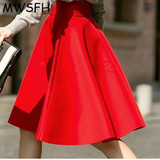 In The Autumn Winter Grown Place Umbrella Skirt Retro Waisted Body Skirt New Europe And The Code Word Pleated Skirt for Female