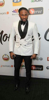 Best Selling 2016 Satin Green Tuxedo Jacket And Black Pants Dinner Party Prom Suits Groom Tuxedos Groomsmen Wedding Suits