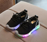 New 2018 European cool new brand kids sport sneakers LED lighted casual girls boys shoes fashion Pu children shoes free shipping