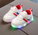 2018 European sports colorful lighting children casual shoes hot sales fashion baby sneakers glowing lighting girls boys shoes