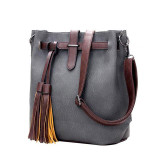 HISUELY Hot Sale New Women PU Leather Handbags for Woman Fashion Designer Black Bucket Vintage Shoulder Bags Women Messenger Bag