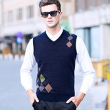 2017 New Wool Vest Male Thick Knitting Sleeveless Pullover Waistcoat V-Neck Collar Winter Fashion Smart Casual Sweaters Vest