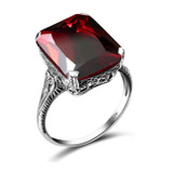 Beautiful Square Shape Vintage Red Garnet Gemstone Ring