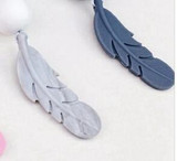 Bopoobo Silicone Feather Teether 2pc Nursing Accessories DIY Necklace Teething Gift BPA Free Silicone Pendants Baby Teether