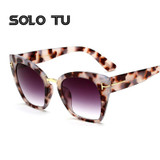 2017 NEW Gradient Points Sun Glasses Tom High Fashion Designer Brands For Women Sunglasses Cateyes oculos feminino de sol