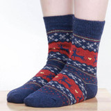 2017 Fashion Xmas Women Warm Soft Wool Christmas Snowflake Deer Long Thick Winter Socks Gift Hot Selling