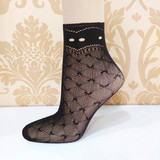 2017 fashion women new lace sexy socks fishnet short socks different styles female hollow thin black cool socks Meias