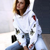 Autumn Women Hooded Sweatshirt Floral Embroidery Hoodies Long Sleeve Butterfly Pullovers Women Winter Hoodies Sweatshirt WS2197T