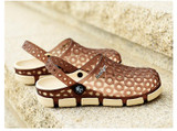 2017 NEW men's fashion hollow out sandals mens EVA hole hole shoes Men's beach shoes slippers clogs Male garden shoes size 39-45