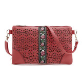 Casual Vintage Floral Small Women Bags Leather Evening Messenger Bag Retro Hollow Out Envelope Bag Ladies Crossbody Shoulder Bag