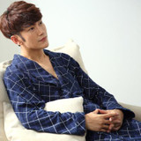 2017 New Spring Autumn Bathrobe Men Plaid Cotton Sleep Robe Long Sleeve Male Comfortable Casual Home Clothing Sleepwear Nighties
