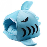 2017 New Shark Shape Dog Beds Warm Soft Dog House Pet Sleeping Bag Dog Kennel Beds For Cat House Nest Mat Pet Products