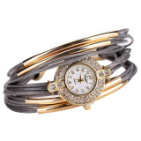 2017 New Lady Fashion Brand Quartz Watch Women Dress Leather Wristwatches Popular Casual Watches Gold Jewelry Bracelet Clock 2017 New Lady Fashion Brand Quartz Watch Women Dress Leather Wristwatches Popular Casual Watches Gold Jewelry Bracelet Clock