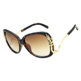 2016 New Luxury Oversized Metal Frame Women Brand Designer Sunglasses High Quality Driving Sun Glasses For Women