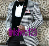 2017 Best Selling Cheap Groomsmen Shawl Lapel Groom Tuxedos Red/White Men Suits Wedding Best Man Bridegroom Jacket+Pant+Tie+Vest