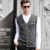 New design mens autumn cashmere sweater vest fashion plaid sleeveless sweater man argyle v-neck wool sweater cardigan