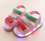 2017 New brand summer beach children sandals casual LED lighting girls boys shoes comfort fashion baby kids shoes