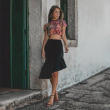 The iconic and elegant midi skirt
