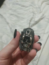 SS hammered skull ring