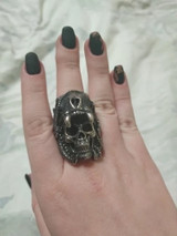 SS hammered skull ring