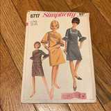 (Size 9 JP) Simplicity Retro Pattern #6717 (1966)