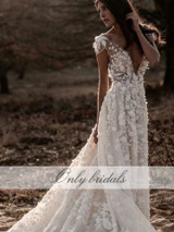 onlybridals Sexy Bohemian Wedding Dress 2020 Short Sleeves Deep V Neck 3d Floral Appliques Bridal Gowns