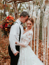 onlybridals Long Sleeve V neck Lace Tulle Boho Wedding Gowns wedding Dress