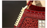 High Quality Luxury Diamond Handbag  Crocodile Pattern