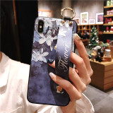 High Quality Vintage Pattern Wrist Strap Case for iPhone High Quality Vintage Pattern Wrist Strap Case for iPhone