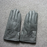 2020  Women's Genuine leather Sheepskin gloves