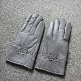2020  Women's Genuine leather Sheepskin gloves