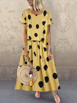 A Casual Dot Print Short-Sleeved Dress