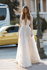 Elegant Deep V Neck Backless 3D Flora Beach Bridal Gown