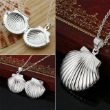 Vintage Photo Locket Pendant Necklace Shellhard Trendy Hollow Heart Shaped Necklaces & Pendants Fashion Jewelry