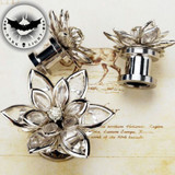 1Pair Screw 3D Crystal Flower Stainless Steel  6-16mm