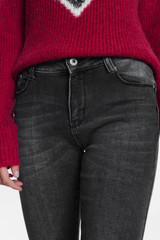 Black Skinny Jeans With a Light Wash