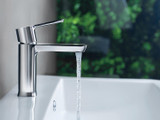 Delta Faucet Modern Single Hole Bathroom Faucet, Single Handle Bathroom Faucet