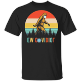 Sassquatch Ew Covidiot T-Shirt Hilarious Bigfoot With Mask Vintage Graphic Tees Couple Gifts