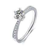 0.5ct Round Cut Moissanite Diamond Ring
