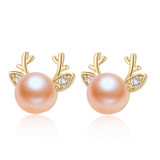 Deer Natural Cultured Freshwater Pearl Earring