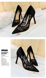 Floral patterned pumps
